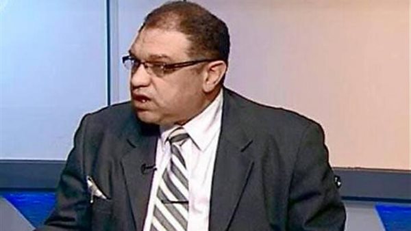 خالد سمير استاذ جراحة