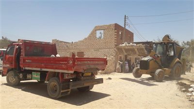 إزالة 18 حالة تعد على أراضي زراعية بمراكز سوهاج 