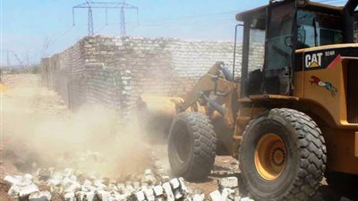 محافظ سوهاج : إزالة 22 حالة تعدي على الأراضي الزراعية وأملاك الدولة