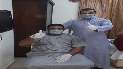 تعرف على قصة شباب مصريين فى السعودية حاربوا فيروس كورونا بالارادة القوية وتناول الاعشاب الطبيعية
