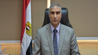 رئيس جهاز القاهرة الجديدة يجتمع مع مجموعة الطوارئ لمتابعة انتظام سير العمل في العيد