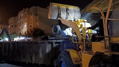 رئيس الجهاز: استغلال توقيت الحظر في  أعمال النظافة والتطهير ورفع القمامة بمدينة ٦ أكتوبر 