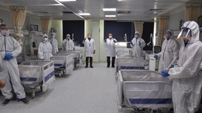 رئيس الوزراء يستعرض تقريراً بإمكانات وجهود وزارة التعليم العالي لمواجهة فيروس 