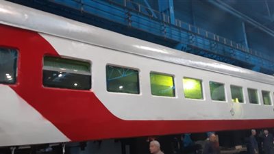 وزير النقل: الانتهاء من أعمال التطوير الشامل لـ90 عربة إسباني درجة أولى وثانية مكيفة في ورش ابوراضي للسكك الحديدية 