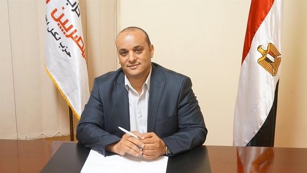 النائب عمرو وطني