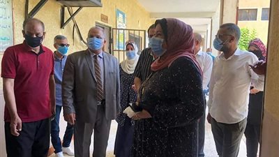 نائب محافظ الإسماعيلية يواصل تفقد لجان امتحانات شهادة الثانوية العامة ومركز توزيع الاسئلة