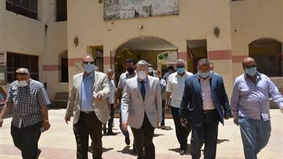   محافظ المنيا يحٌيل مدير مدرسة بمركز ملوي للتحقيق للإهمال والتقصير