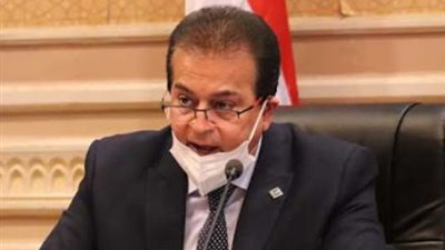 وزير التعليم العالي يخطر رؤساء الجامعات تأجيل اجتماع الأعلى للجامعات للثلاثاء المقبل