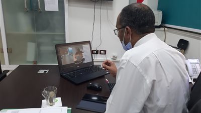  نائب وزير الإسكان لشئون البنية الأساسية يتابع أعمال جهاز تنظيم مياه الشرب والصرف الصحي وحماية المستهلك