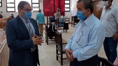 رئيس جامعة السويس  يتفقد أول أيام امتحانات الفصل الدراسي الثاني