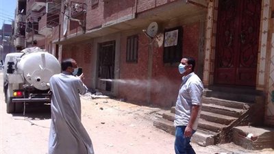 استمرار أعمال تطهير وتعقيم شوارع أخميم