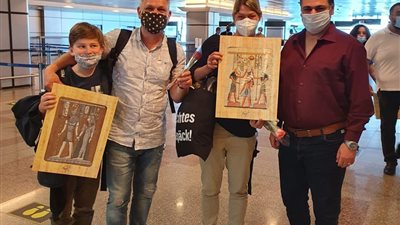 شرم الشيخ والغردقة يستقبلان طائرتين من سويسرا وبيلاروسيا