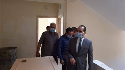 نائب محافظ سوهاج يتفقد مشروعات 