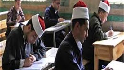 إصابة طالب بهبوط حاد وضيق بالتنفس في امتحانات الثانوية الأزهرية 