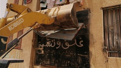 تنفيذ 32 قرار غلق وتشميع لوحدات بـ