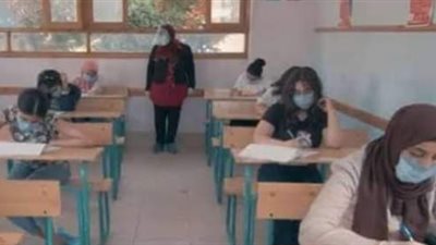 تداول امتحان الفيزياء عبر السوشيال ميديا بعد بدء الامتحانات بدقائق