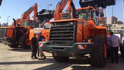 وزير التنمية المحلية يعلن تسليم محافظة الغربية لأول دفعة من المعدات الجديدة لمنظومة المخلفات الصلبة