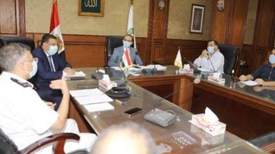 نائب محافظ سوهاج يبحث تحديث المواقع الإلكترونية وصفحات التواصل الاجتماعى