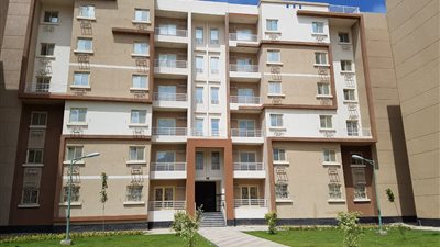 وزير الإسكان:  بدء تسليم 480 وحدة سكنية بمشروع 
