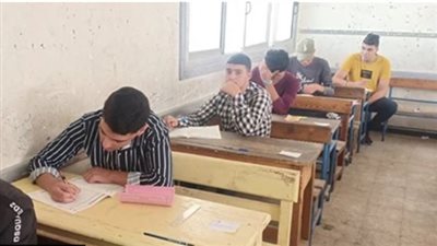 شاومينج بيغشش ثانوية عامة ينشر إجابات امتحان الكيمياء 