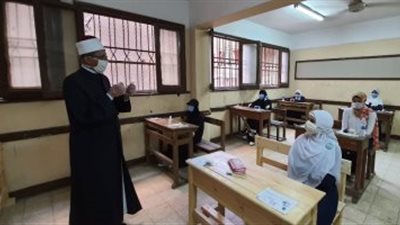 عاجل| بدء امتحان مادة النحو لطلاب القسم العلمى بالثانوية الأزهرية 