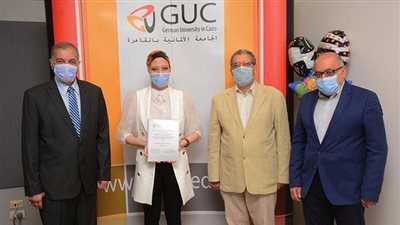 بارقة أمل لمرضى سرطان الثدي في أولى رسائل الماجستير بتقنية الفيديو كونفرانس بصيدلة الألمانية بالقاهرة 