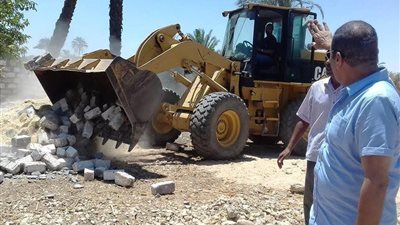 الموجة الـ ١٦ لإزالة التعديات ..محافظ سوهاج: إزالة 285 حالة تعدي