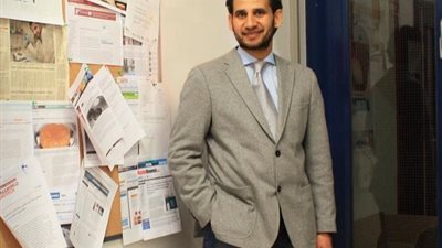 استاذ جامعى يعلق على اقالة 21 عضو هيئة تدريس.. فى مصر مرتبى 5700 جنيه هاعمل بهم ايه لو نزلت 