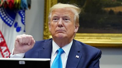 ترامب بحث مع ماكرون سبل خفض التصعيد في ليبيا