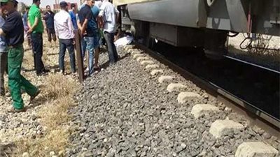 مصرع طالب أسفل عجلات القطار بسوهاج