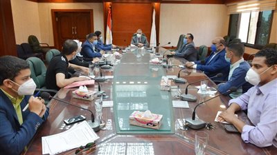 محافظ سوهاج يلتقى أعضاء اتحاد شباب سوهاج لمناقشة بعض القضايا المجتمعية 