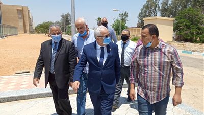 بالصور.. نائب وزير التربية والتعليم يتفقد كنترول الثانوية بمجمع الإسماعيلية التعليمي