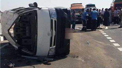 عاجل وبالاسماء.. اصابة 20 شخصا فى انقلاب ميكروباص بينهم 12 طفلا