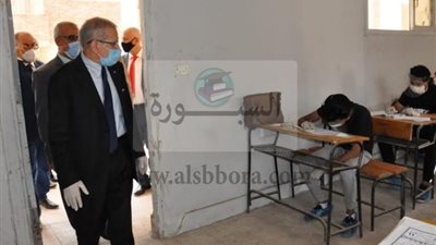 نائب الوزير للتعليم الفني يتفقد لجان امتحانات الدبلومات الفنية بالجيزة