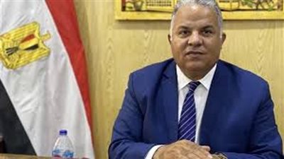 استبعاد مديرة مدرسة ثانوي في الإسماعيلية لبيعها ملفات التقديم للصف الأول الثانوي 