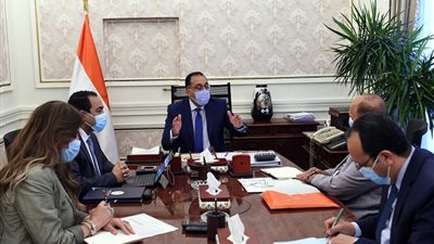 رئيس الوزراء يتابع خطوات إعادة هيكلة الوزارات والجهات التابعة لها