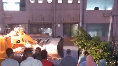 حملة لإزالة الإشغالات والمخالفات في جهاز مدينة القاهرة  الجديدة