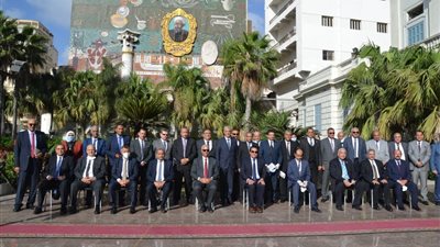  مشاركه رئيس جامعه مدينه السادات في إجتماع المجلس الأعلي للجامعات بالإسكندريه  