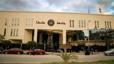  جامعة طنطا تبحث شئون الطلاب الفلسطينيين مع مسئول الجامعات بالسفارة 