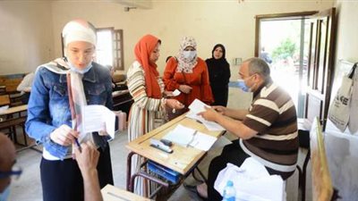 التعليم تفتح تحقيقا لمحاسبة المتسبب فى ضياع 35 درجة لطالبة الثانوية العامة سلمى