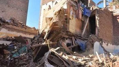 انهيار منزل من 4 طوابق بسوهاج