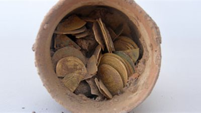  العثور على كنز يعود للعصر العباسى فى إسرائيل 