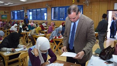 357 طالبا يؤدون إمتحانات الدراسات العليا بآداب سوهاج