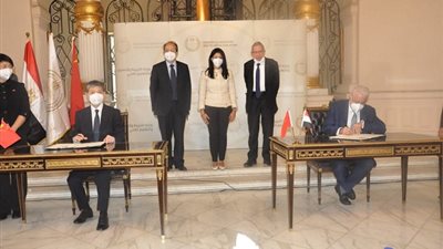 التعليم توقع بروتوكول لتدريس اللغة الصينية كلغة أجنبية اختيارية ثانية