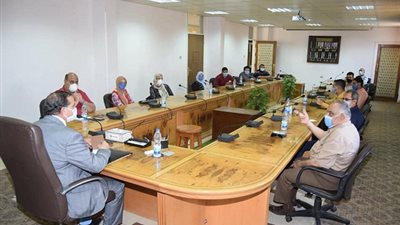 رئيس جامعة سوهاج: تجهيز أول مركز للامتحانات الإلكترونية