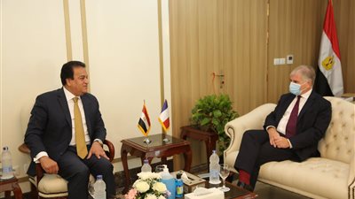 بالصور.. وزير التعليم العالي يستقبل الرئيس الجديد للجامعة الفرنسية بمصر