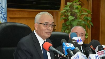 رضا حجازى: 8 قرارات مهمة تسعد جموع المعلمين بداية من العام الدراسى الجديد 