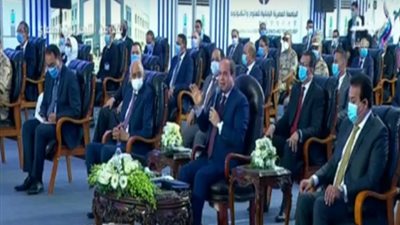 قرار الرئيس السيسى بزيادة مرتبات المعلمين وحد الاعفاء الضريبى يسعد جموع المعلمين