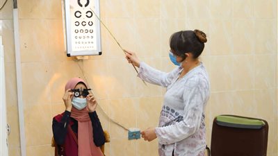 بدء الكشف الطبى بجامعة جنوب الوادى
