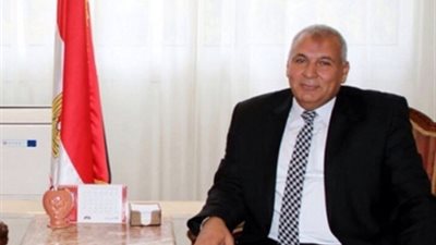 التعليم تشدد على الالتزام بالزى المدرسى الموحد